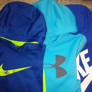 🙊Lot of 3 Boys Nike & Under Armour Hoodies🙊